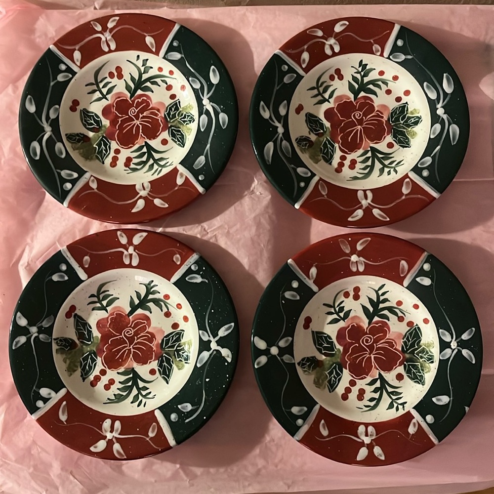 Set of 4 Enesco Julie Ueland Christmas Floral 8” Ceramic Plates